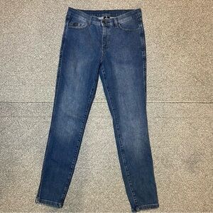 KUHL Kontour Flex Jeans Womens Size 8 Short Blue Stretch Indigo Dye Tapered Leg